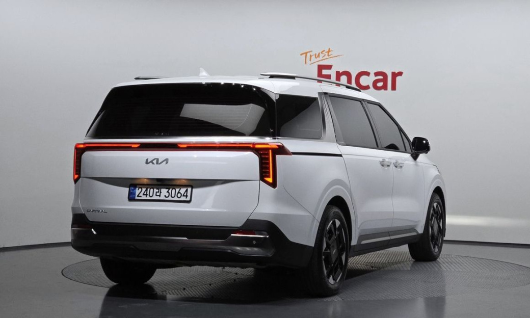 Kia Carnival 7-Seater Noblesse, 2025