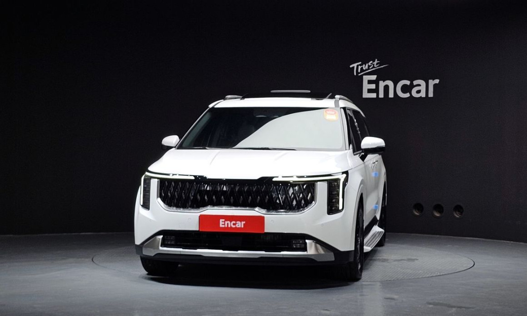 Kia Carnival 9-Seater Signature, 2025