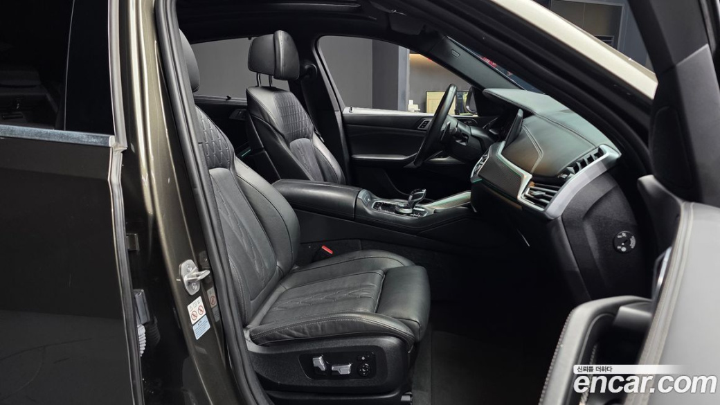BMW X6 xDrive40i M Sport, 2022