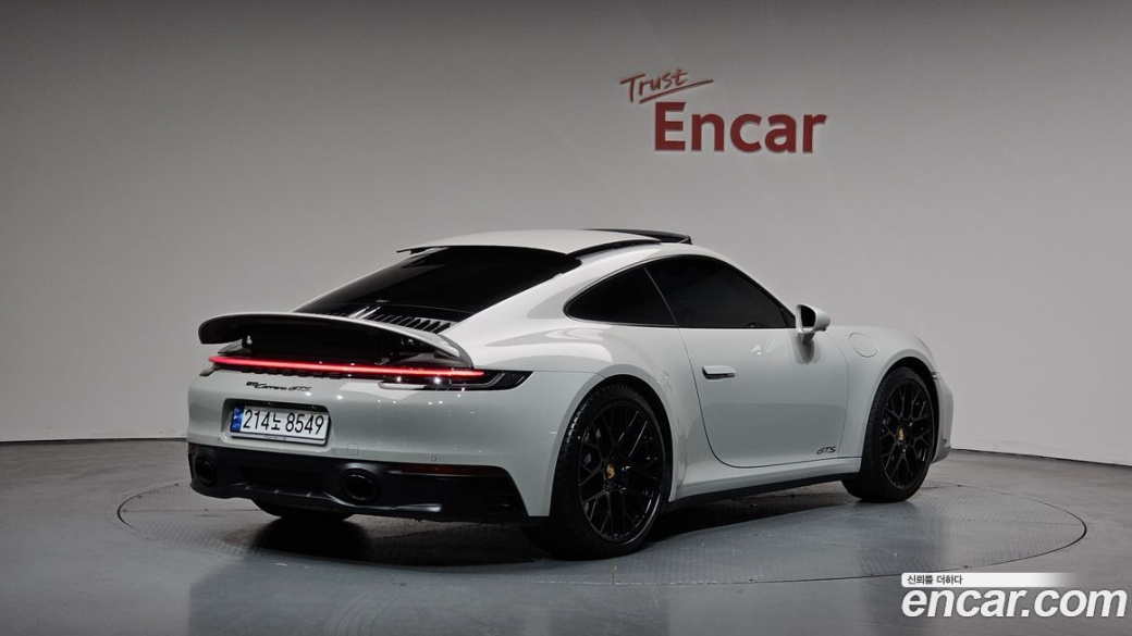 Porsche 911 Carrera GTS, 2023