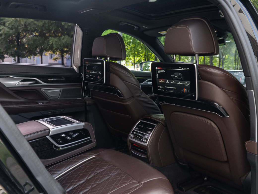 BMW 7 серия 3.0 AT, 2019, 167 000 км