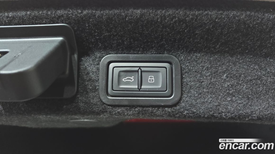 Audi A6 45 TFSI Quattro Premium, 2023