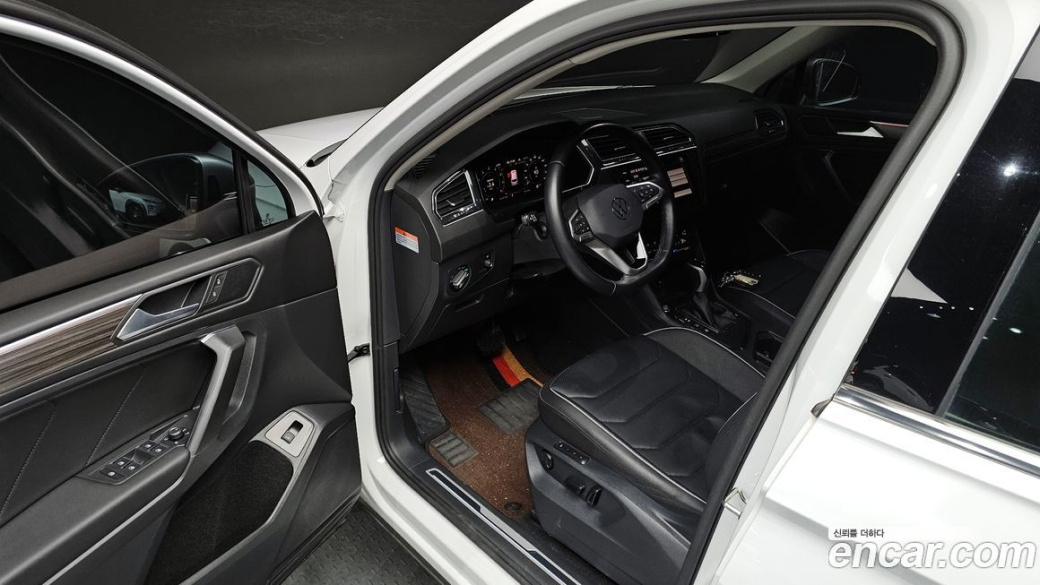 Volkswagen Tiguan 2.0 TSI Prestige, 2023