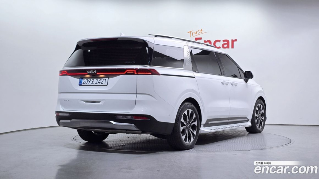 Kia Carnival 9-Seater Signature, 2022