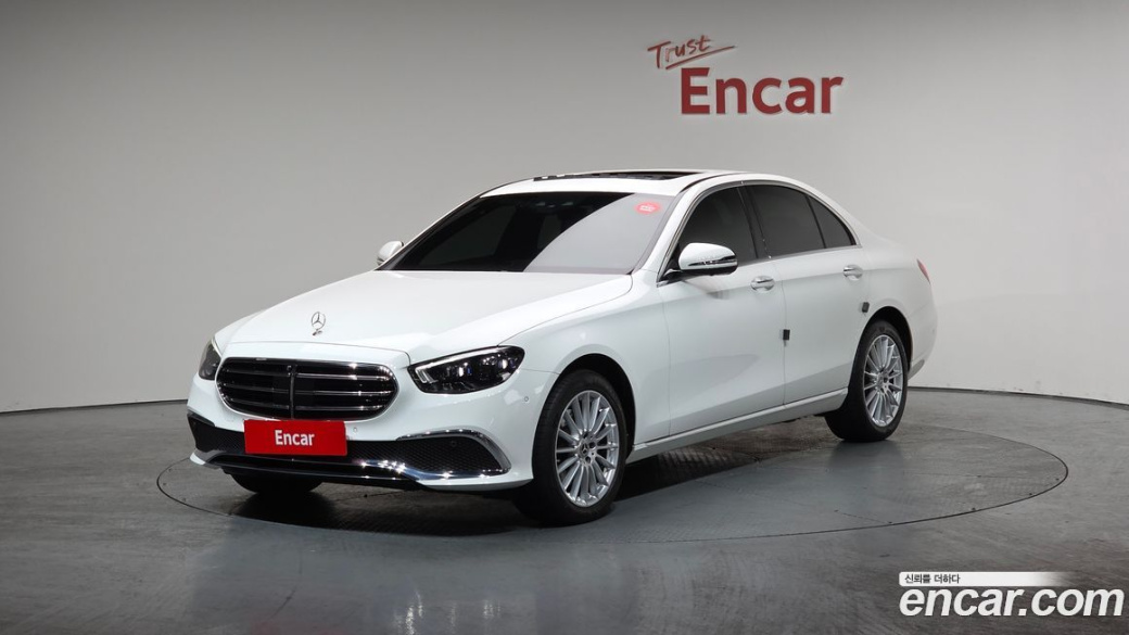 Mercedes-Benz E-Class E220d 4MATIC Exclusive, 2022