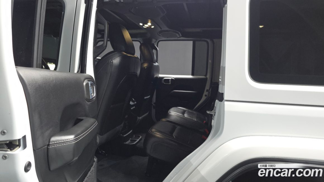 Jeep Wrangler 2.0 Overland Power Top 4Door, 2021