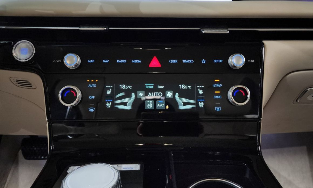 Genesis G80 Gasoline 2.5 Turbo AWD, 2025