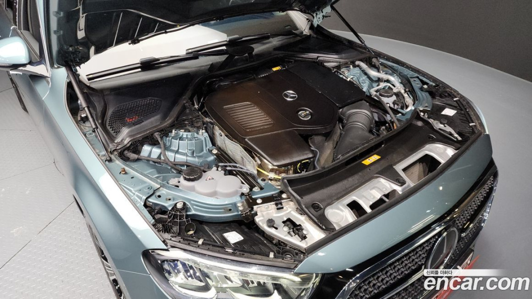 Mercedes-Benz E-Class E200 Avantgarde, 2024