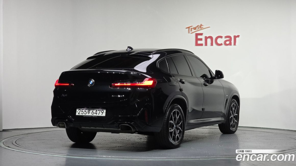 BMW X4 xDrive20i M Sport, 2023