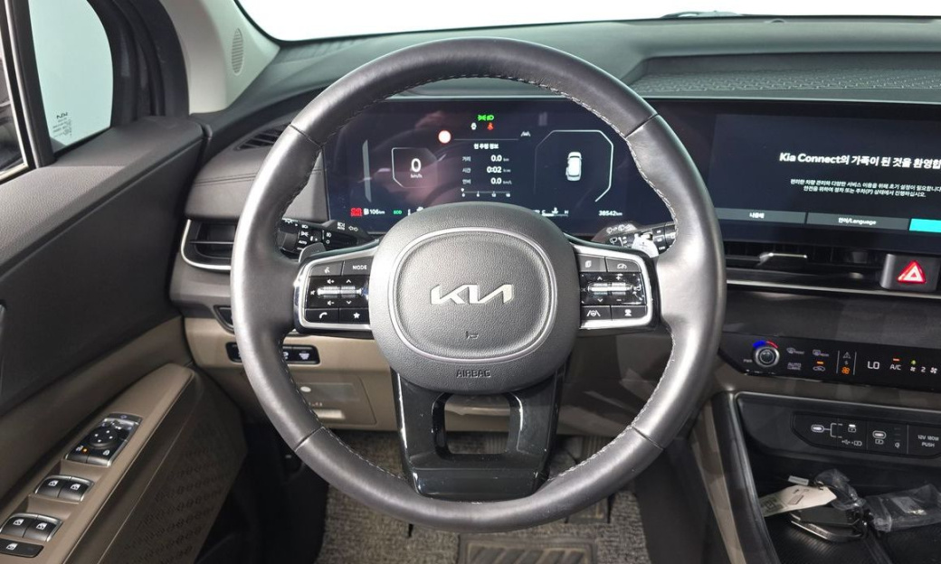 Kia Carnival 9-Seater Noblesse, 2024