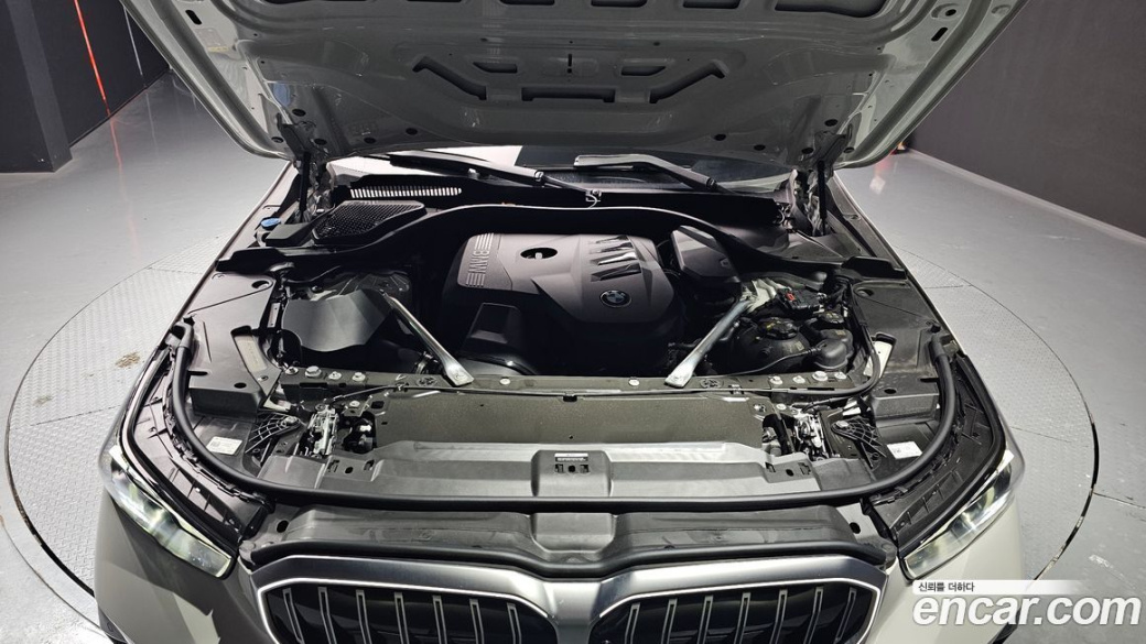 BMW 5-Series 530i xDrive M Sport, 2025