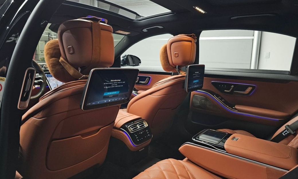 Mercedes-Benz S-Class S500 4MATIC, 2022