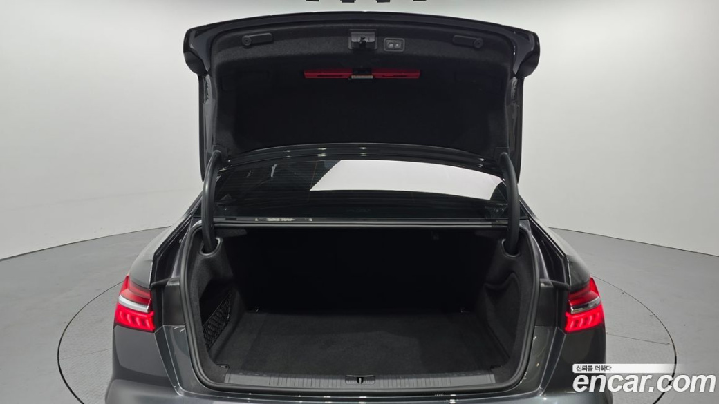 Audi A6 45 TFSI Premium, 2022