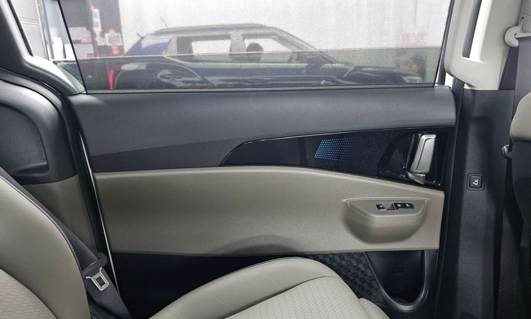 Kia Carnival 7-Seater Signature, 2024