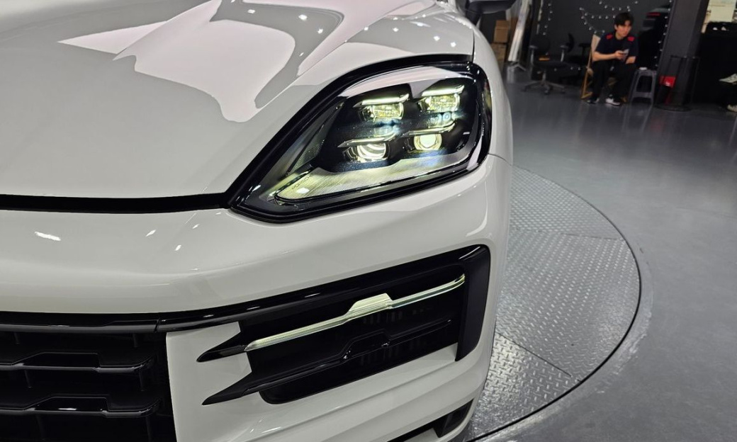 Porsche Cayenne 3.0, 2025