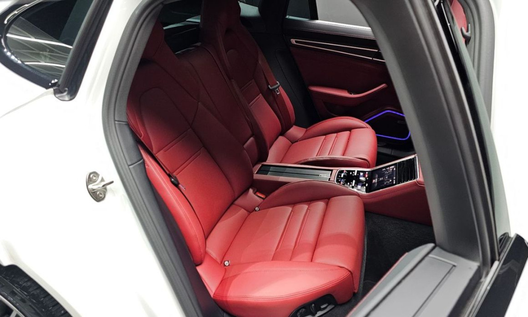 Porsche Panamera 2.9 AWD Platinum Edition, 2023