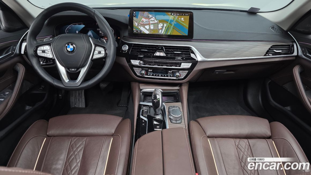 BMW 5-Series 530i xDrive Luxury, 2023