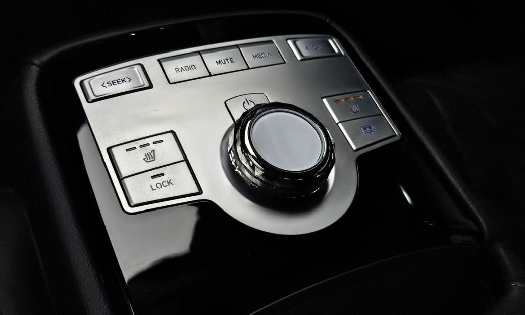 Genesis G80 Gasoline 2.5 Turbo AWD, 2025