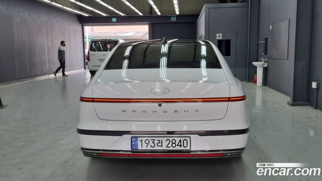 Hyundai Grandeur 2,5 Gasoline 2WD, 2023