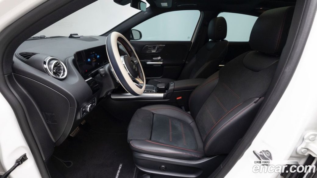 Mercedes-Benz GLA-Class GLA250 4MATIC, 2023