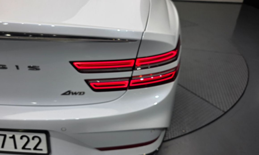 Genesis G80 Gasoline 2.5 Turbo AWD, 2025