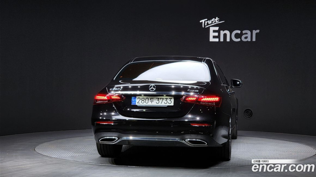 Mercedes-Benz E-Class E220d 4MATIC AMG Line, 2022