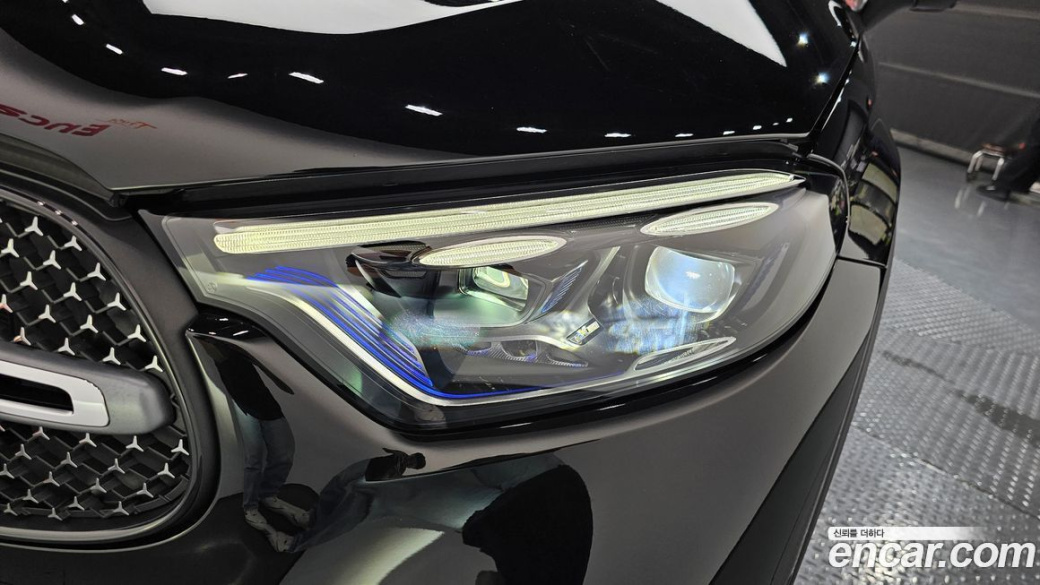Mercedes-Benz GLC-Class GLC300 4MATIC AMG Line, 2024