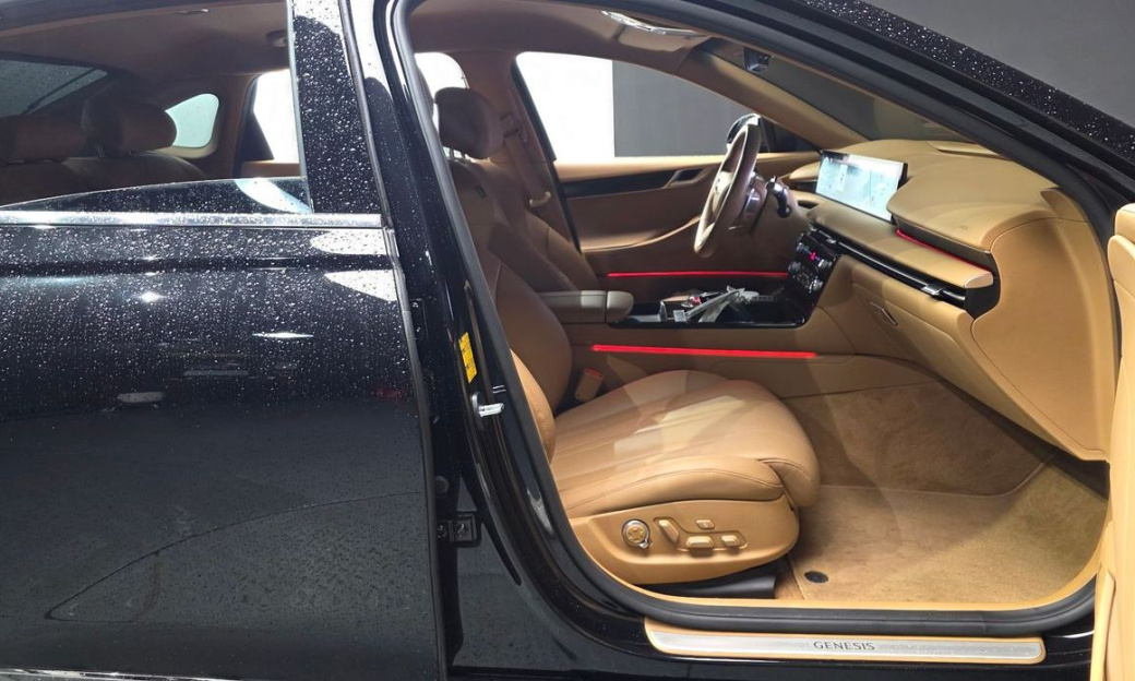Genesis G80 Gasoline 2.5 Turbo AWD, 2025