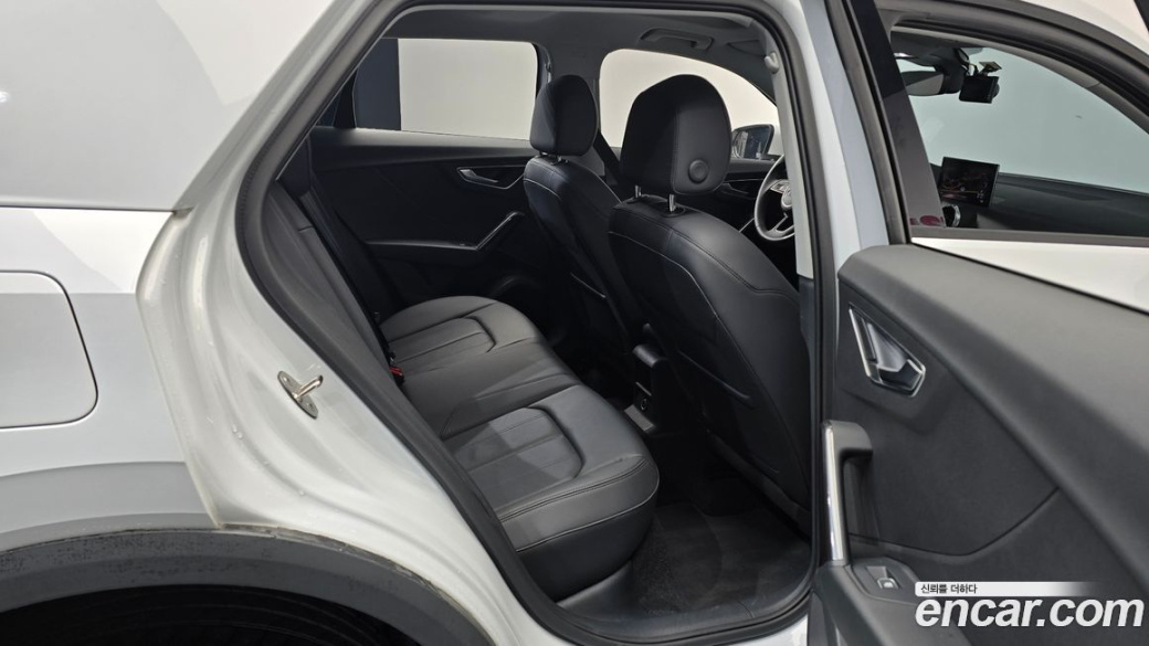 Audi Q2 35 TDI, 2023