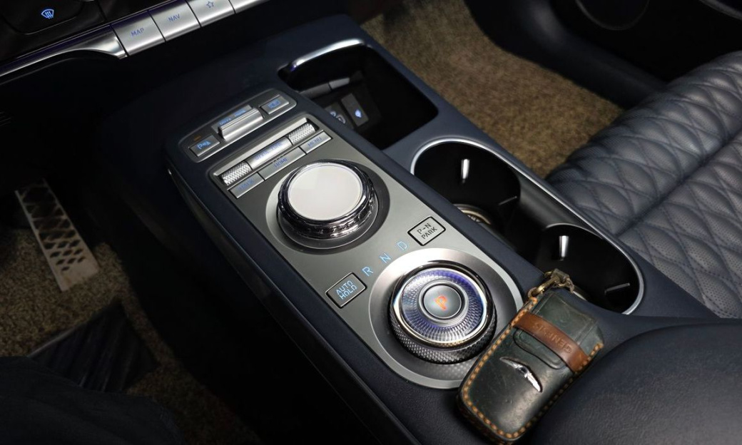Genesis GV70 2.5T Gasoline 2WD, 2021