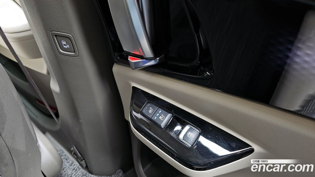 Kia Carnival 9-Seater Signature, 2022