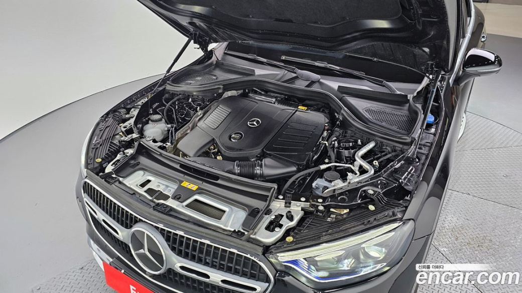 Mercedes-Benz GLC-Class GLC 300 4MATIC Avantgarde, 2025