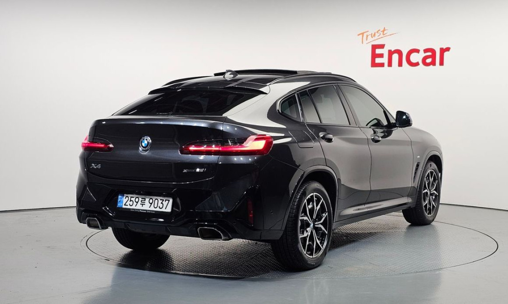 BMW X4 xDrive20i M Sport, 2022