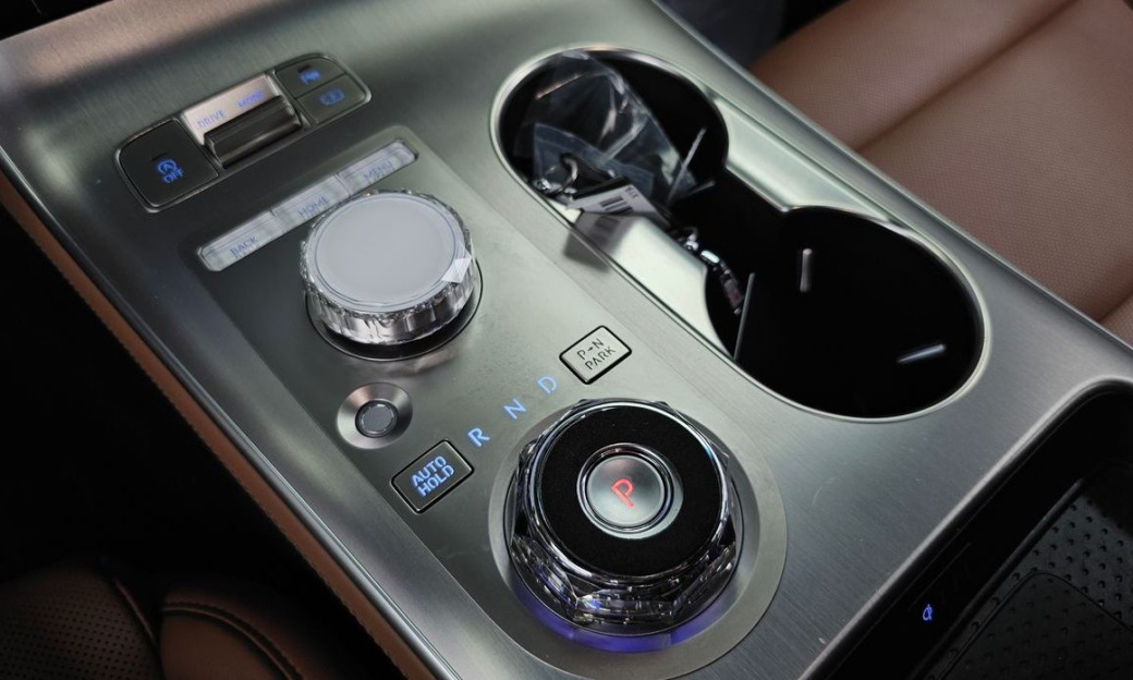 Genesis GV70 2.5T Gasoline 2WD, 2025