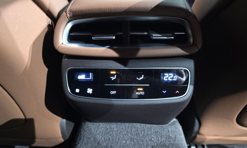 Genesis G80 Gasoline 2.5 Turbo AWD, 2023
