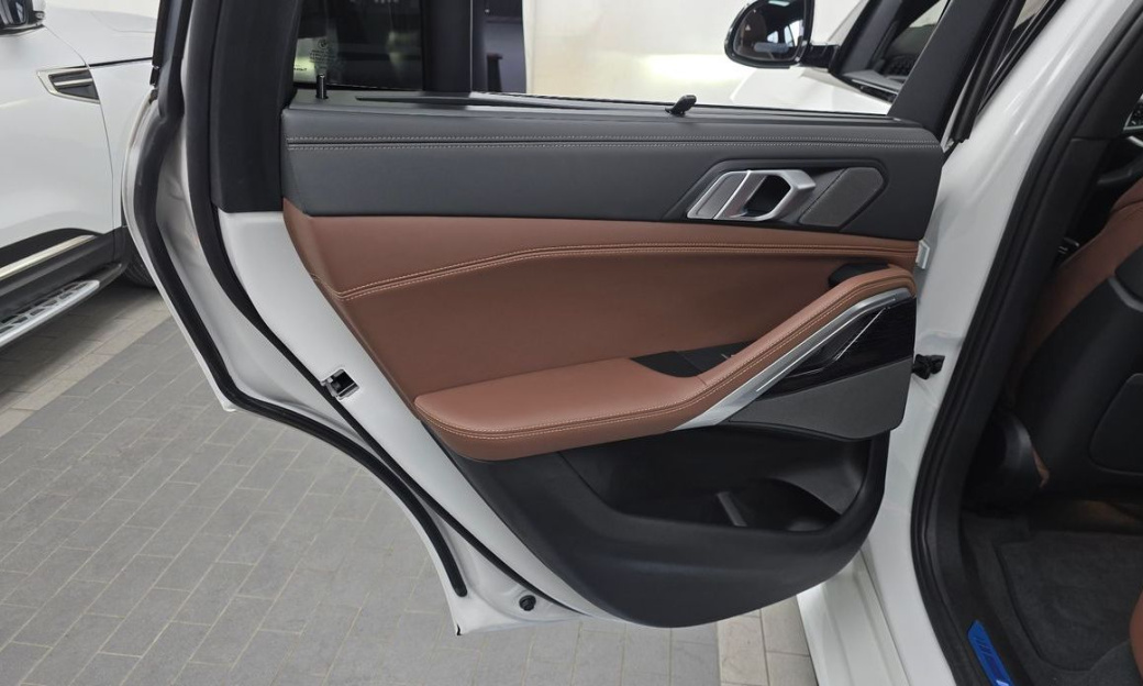 BMW X6 xDrive40i M Sport, 2024