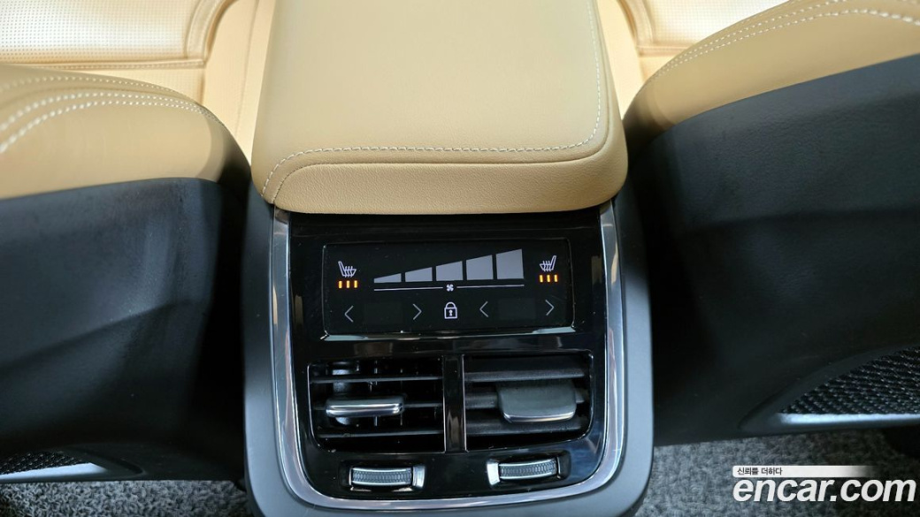 Volvo XC60 B5 Inscription, 2022