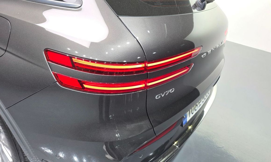 Genesis GV70 2.5T Gasoline AWD, 2025