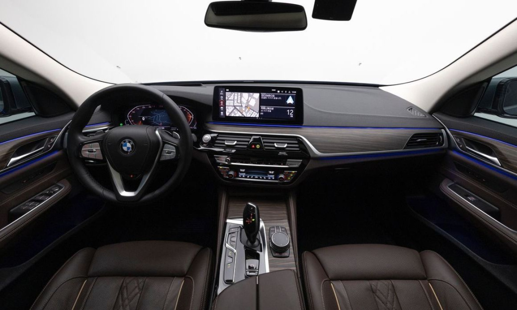 BMW Gran Turismo 620d xDrive Luxury, 2023