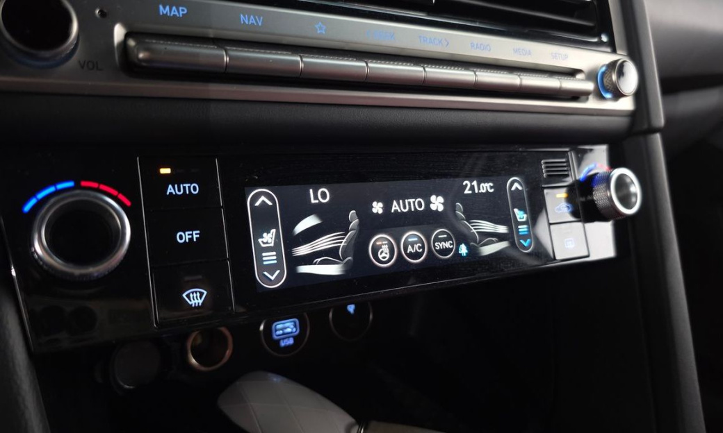 Genesis G70 Gasoline 2.5T 2WD, 2024