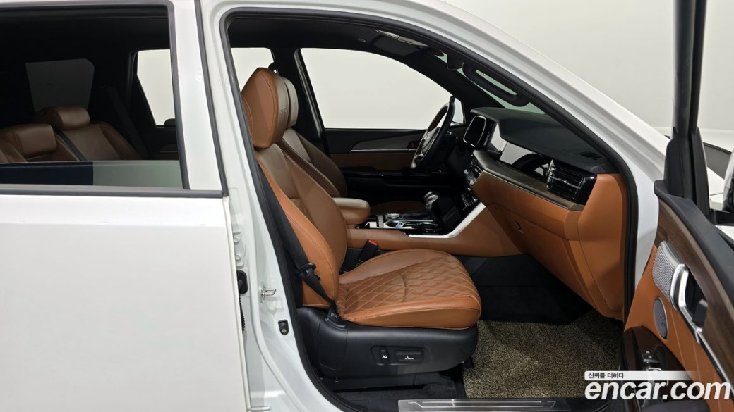 Kia Mohave Diesel 3.0 4WD 7-Seater, 2022