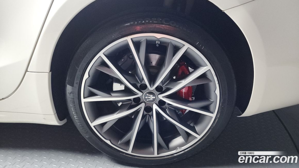 Maserati Ghibli 3.0 Modena, 2022