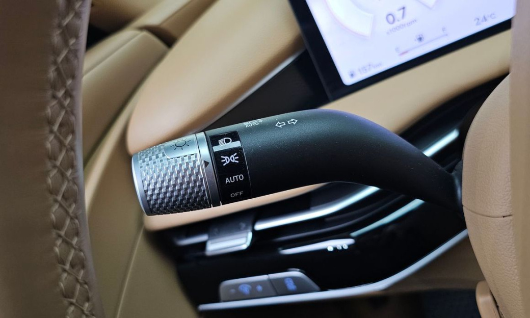 Genesis G80 Gasoline 2.5 Turbo AWD, 2025