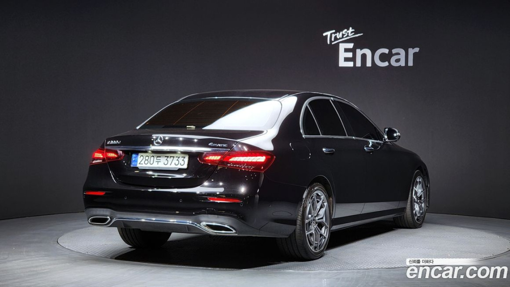 Mercedes-Benz E-Class E220d 4MATIC AMG Line, 2022