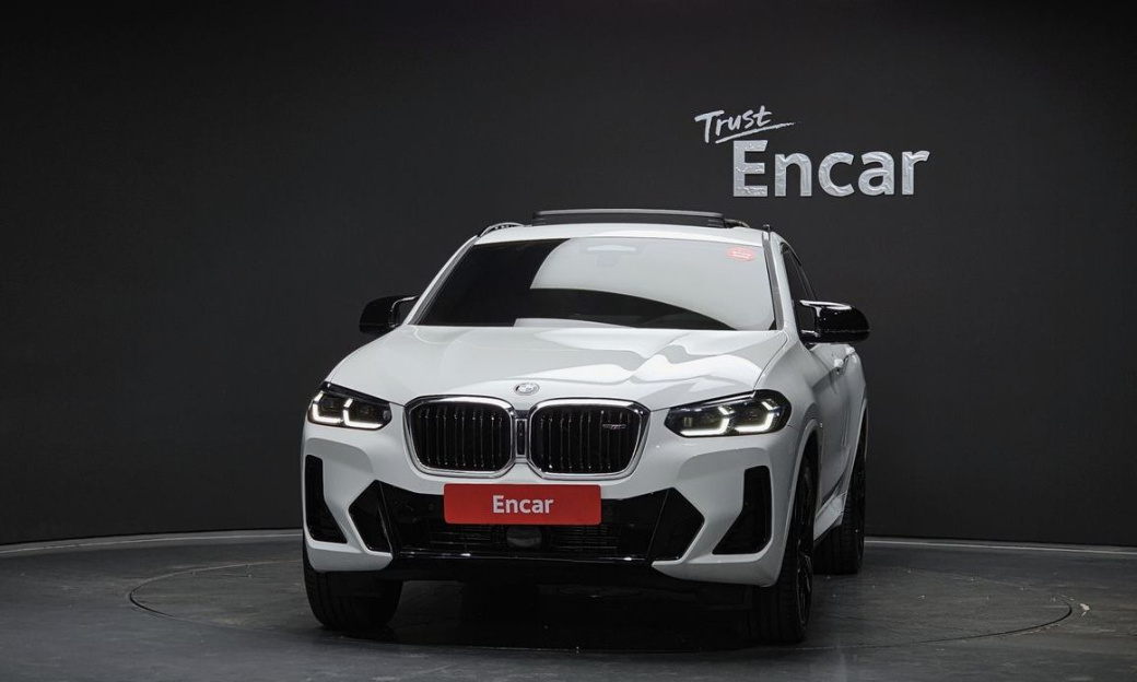 BMW X4 xDrive M40i, 2025