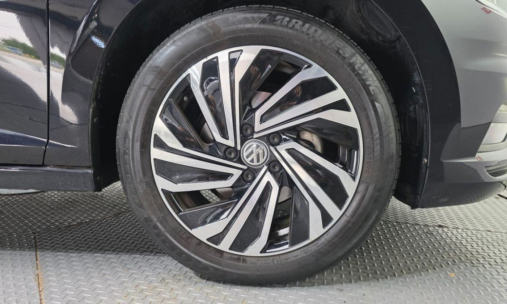 Volkswagen Jetta 1.4 TSI Prestige, 2021