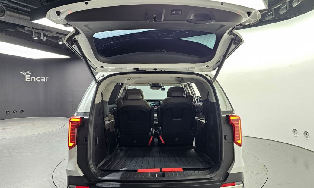 Kia Carnival 7-Seater Noblesse, 2025