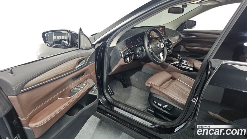 BMW Gran Turismo 630i xDrive Luxury, 2022