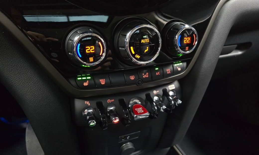 Mini Countryman Classic Plus Launch Pack, 2023