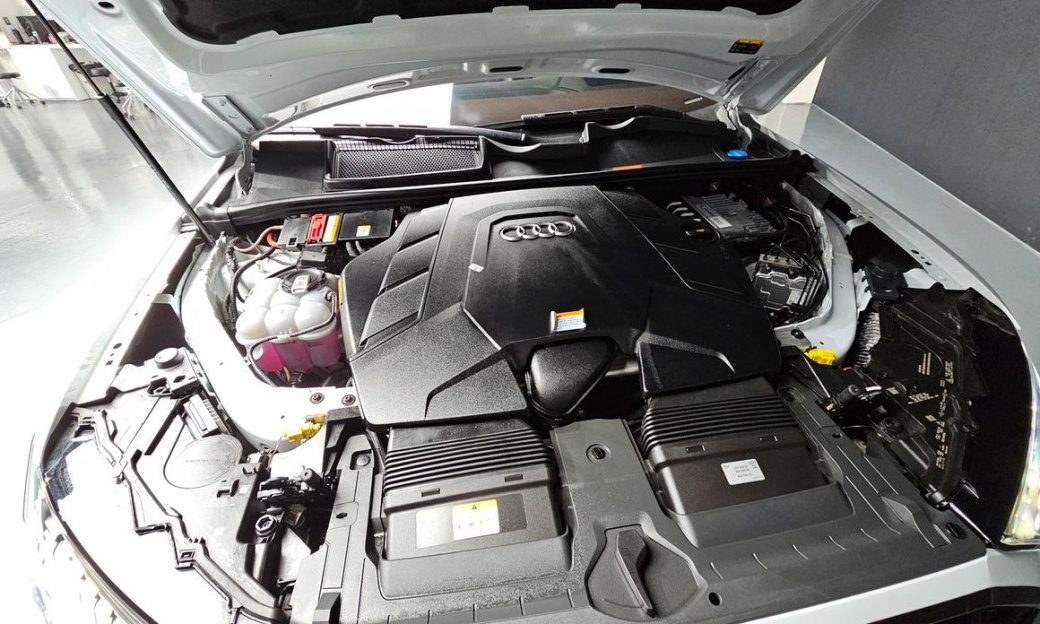 Audi Q7 55 TFSI Quattro Premium, 2022
